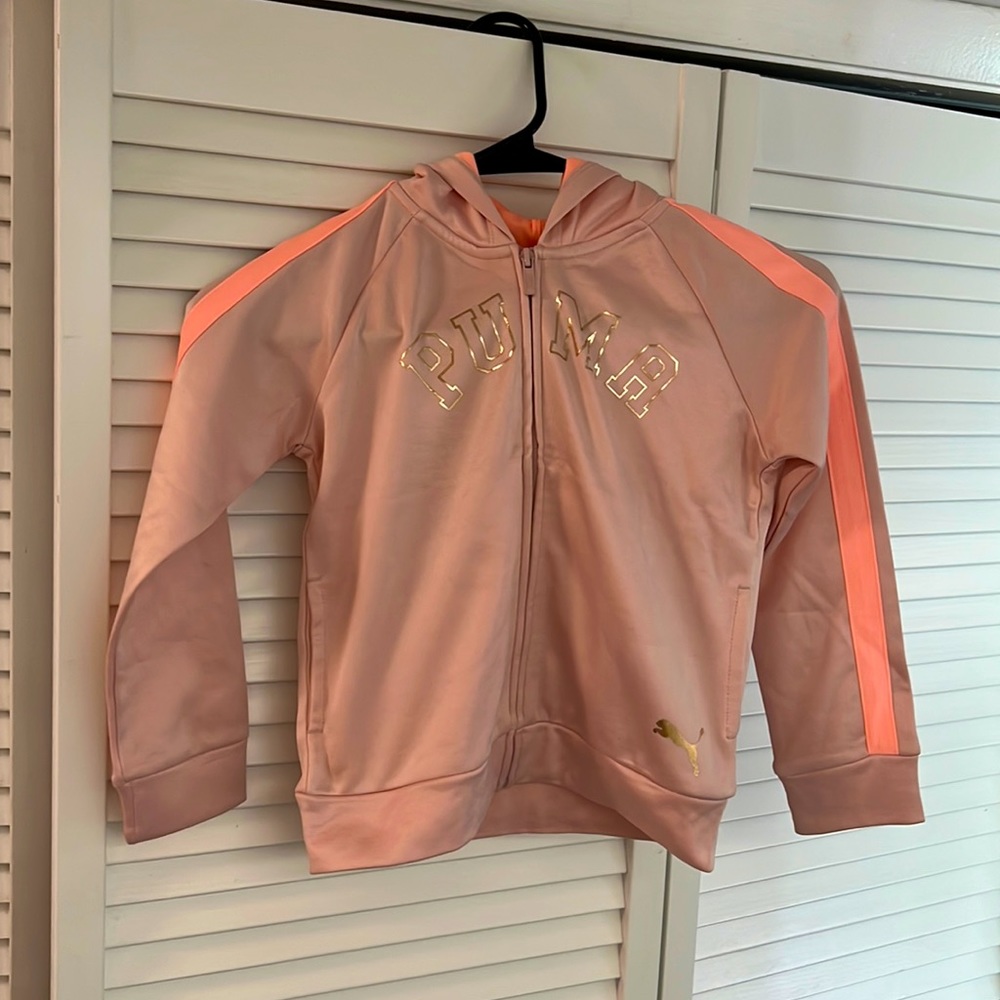 NWT girls size 5 Puma zip up hoodie